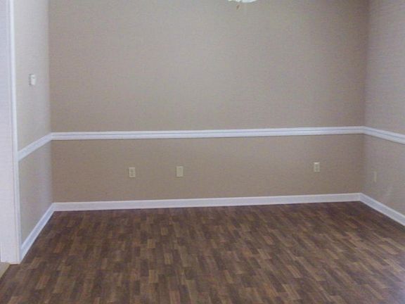 4th image of 7928 Southaven Cir W