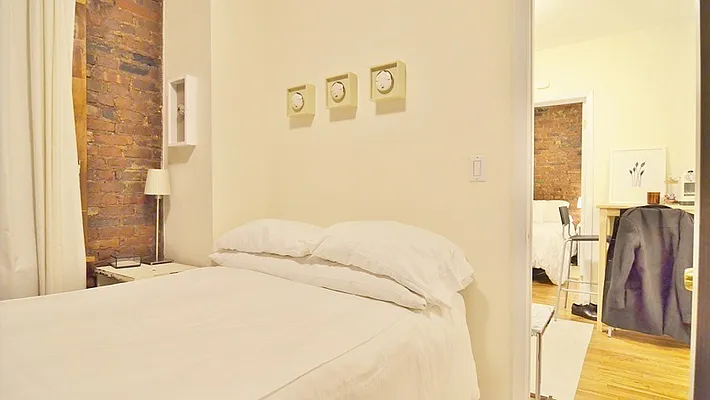 Rented by Park Property Advisors | media 20