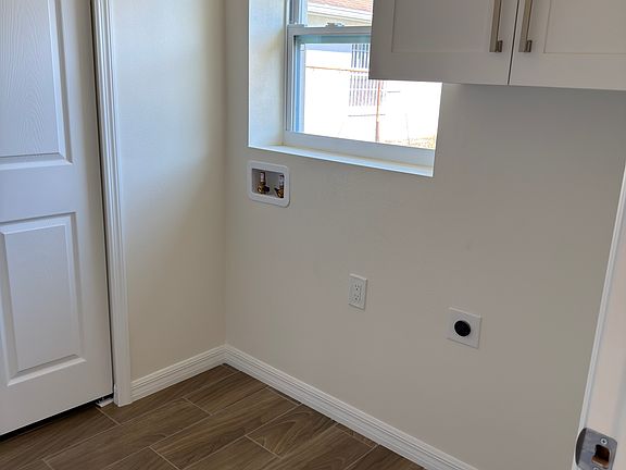 3rd image of 8423 N Grady Ave