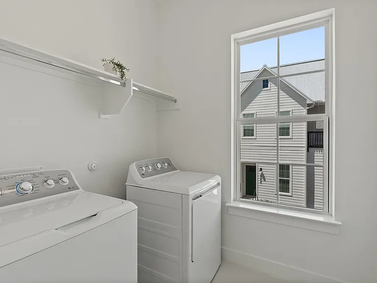 4503 Grassland Dr — Photo 21