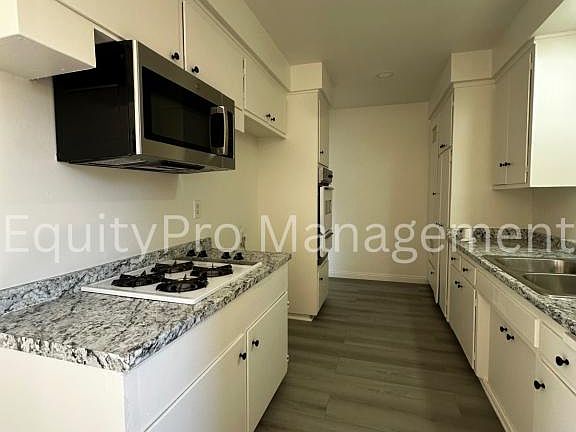 3rd image of 7252 Newlin Ave