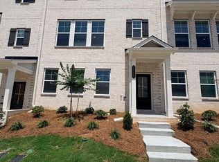 2722 Dreycott Ln, Lawrenceville, GA 30043