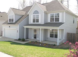 609 Holly Thorn Trce, Holly Springs, NC 27540