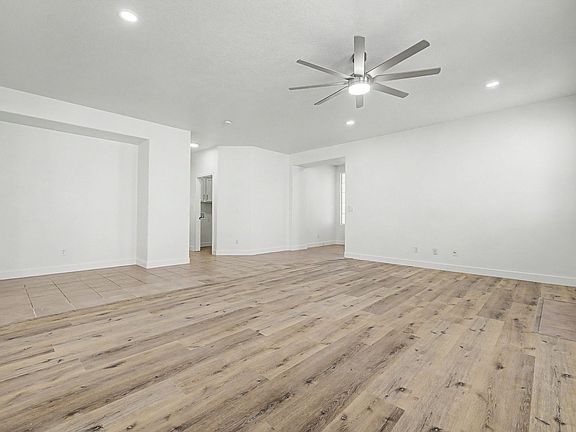 4th image of 835 Entrada Ridge Ave