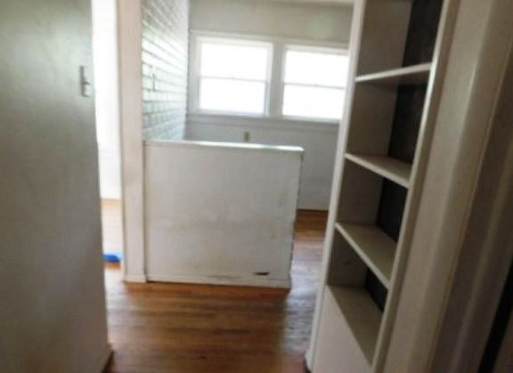 3rd image of 811 Euclid Ave