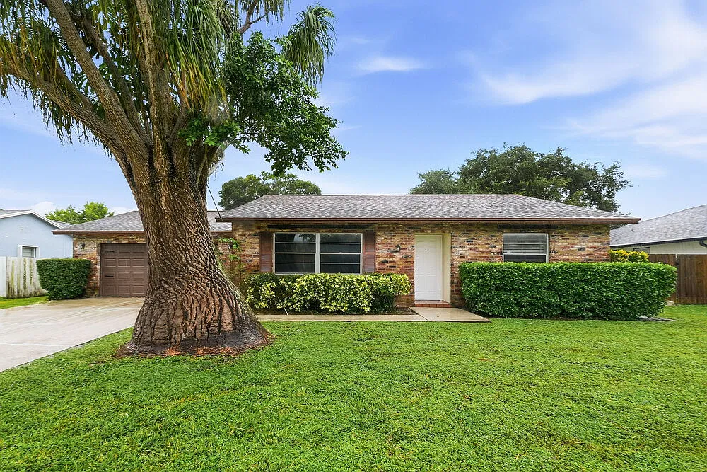 3 bed, 2.0 bath, 1795 sqft, $3,230 — Photo 1