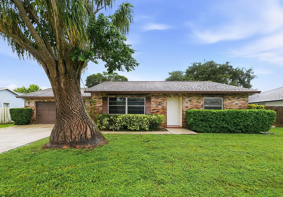 156 Cordoba Cir