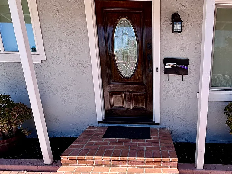 5009 Lyng Dr — Photo 2