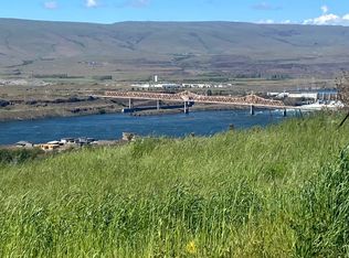 2737 E 9th St #1, The Dalles, OR 97058