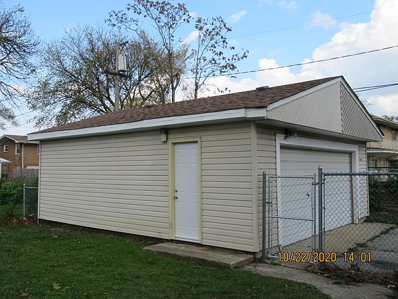4th image of 15035 Marshfield Ave