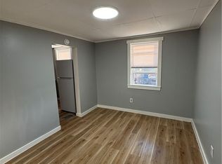 1079 3rd Ave APT 8, New Kensington, PA 15068