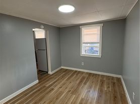 1079 3rd Ave, New Kensington, PA