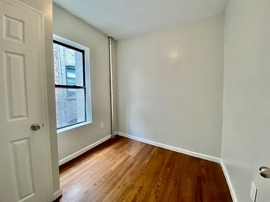 Rented by Compass | media 10