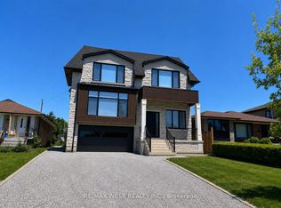 58 Aura Lea Blvd, Toronto, ON M9M1K5