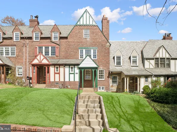 4423 Volta Pl NW, Washington, DC 20007