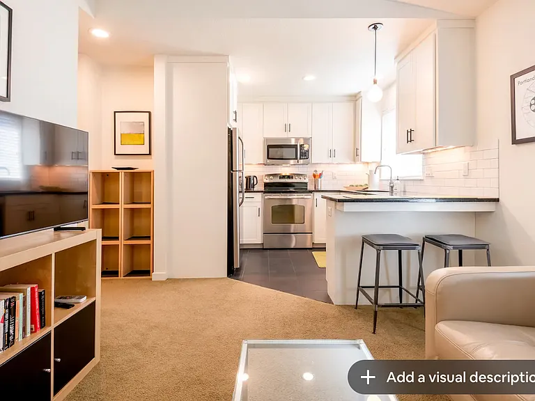 8121 SE 11th Ave — Photo 17