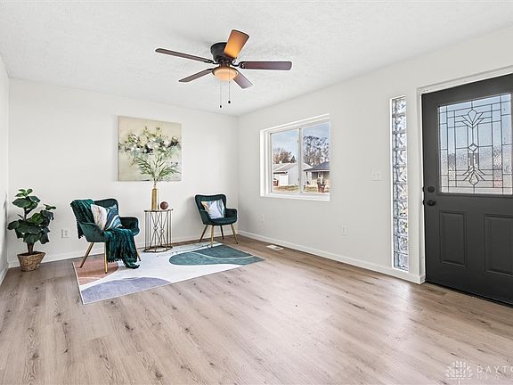 4th image of 176 Pat Ln