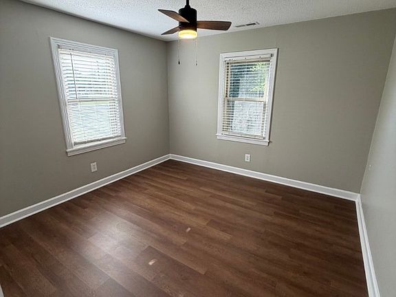 3rd image of 1107 White Blvd