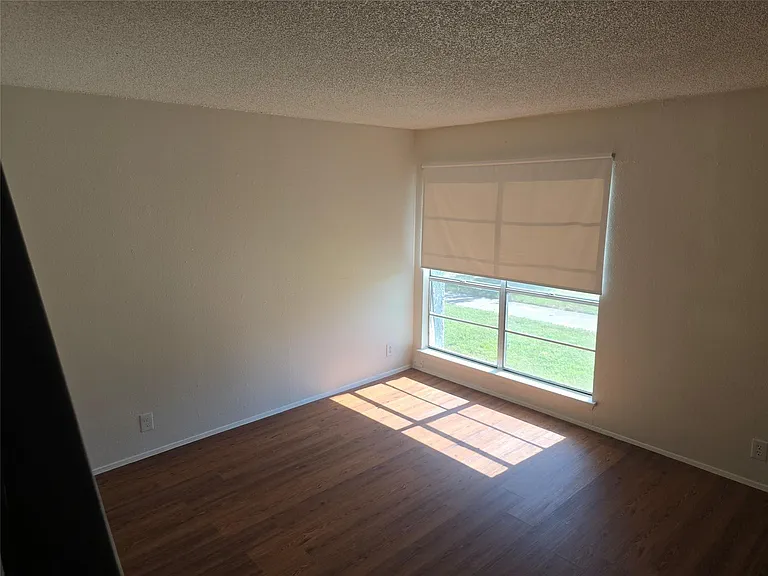 7108 Creekside Dr #B — Photo 16