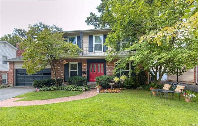 1st image of 818 Hanamoor Ct