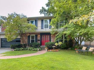 818 Hanamoor Ct, Saint Louis, MO 63122