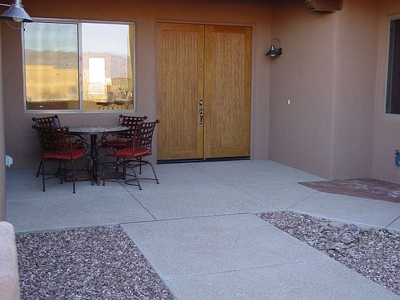 Front entry courtyard