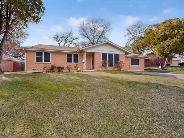 3512 Socorro Rd, Fort Worth, TX 76116
