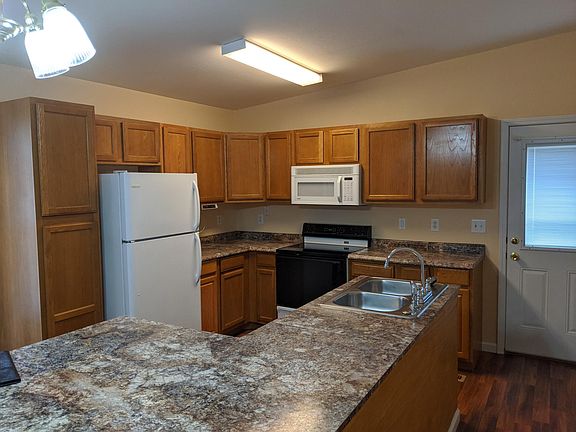 4th image of 1111 Serlio Way