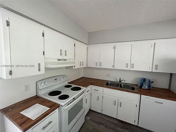 2nd image of 3739 SE 15th St #2