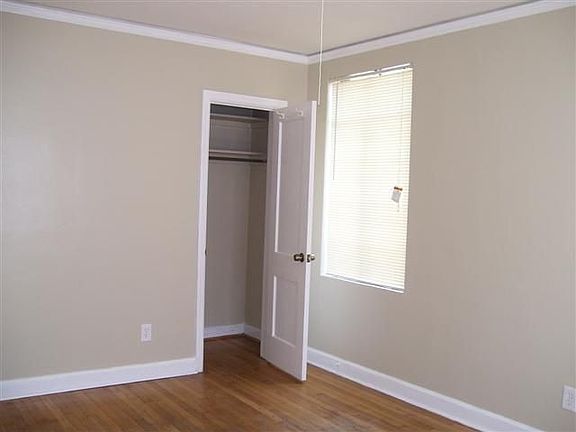 2nd image of 722 E 53rd St APT 1