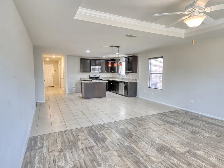 433 Magma Dr — Photo 5