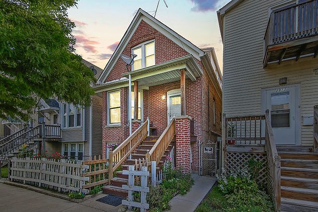 1st image of 2915 N Washtenaw Ave #G