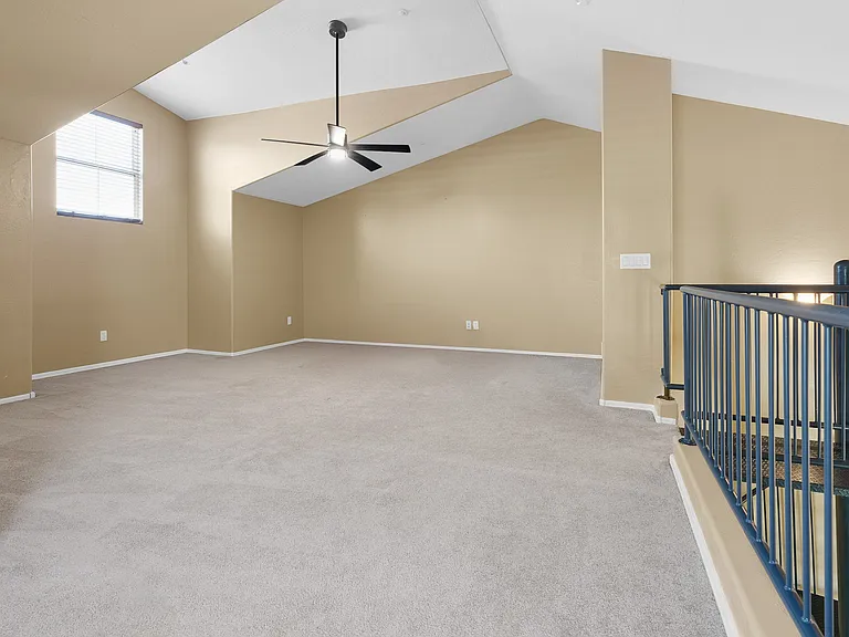751 N Port Dr — Photo 25