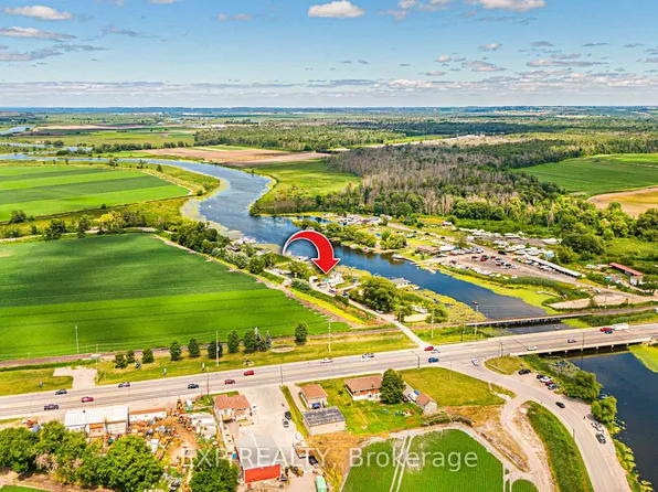 17 Private Dr, Bradford West Gwillimbury, ON L3Z 3H3