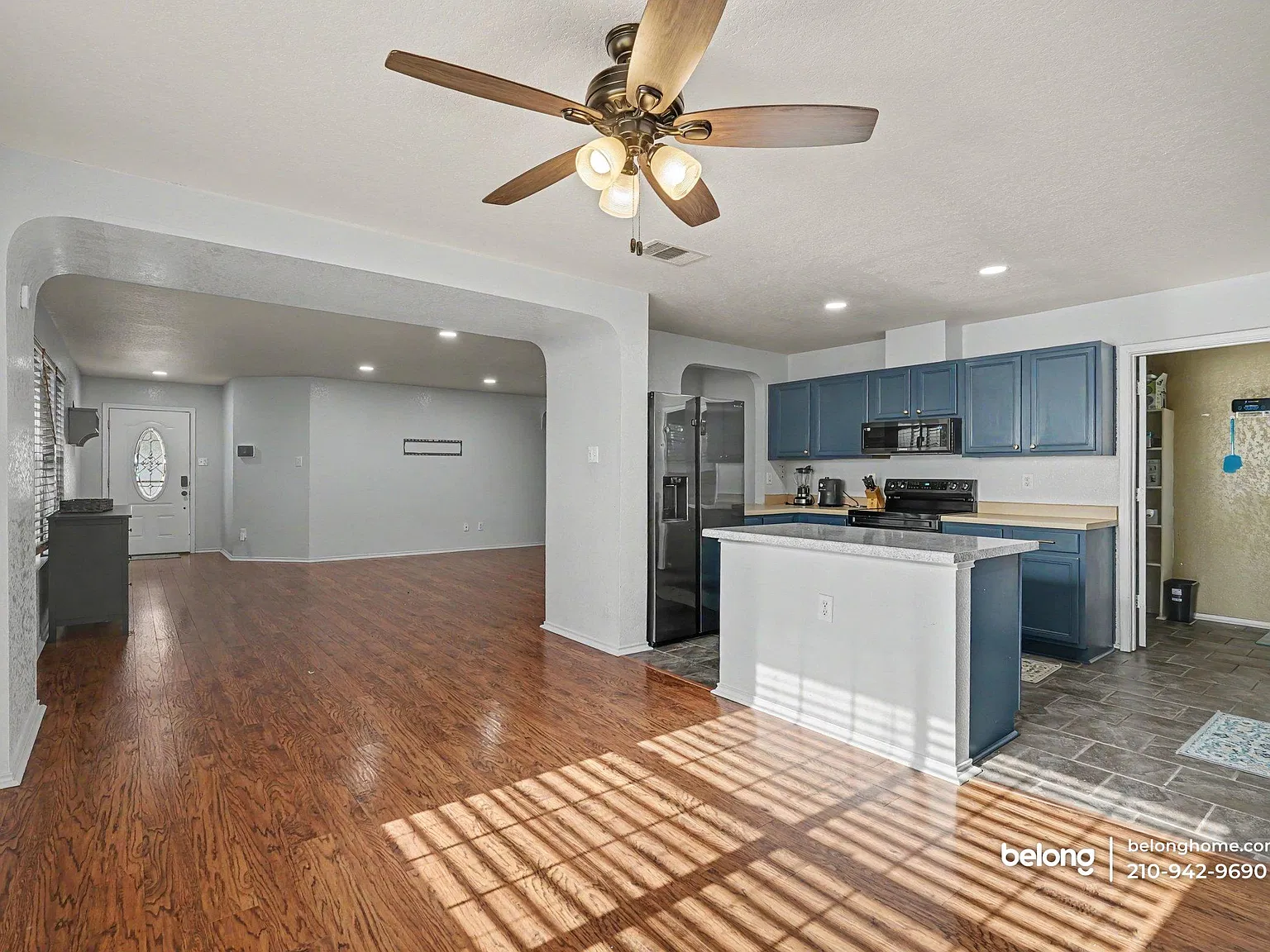 4 bed, 2.0 bath, 1733 sqft, $1,625 — Photo 3