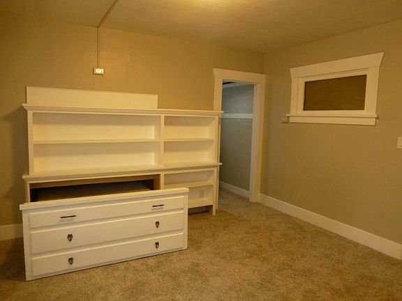 3rd image of 4514 8th Ave NE APT 4