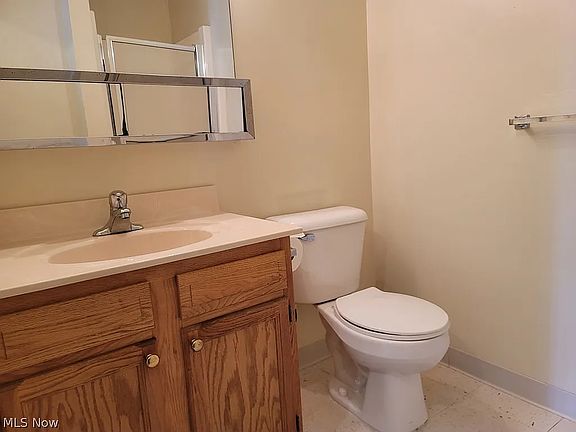3rd image of 10365 Glenway Dr APT 102