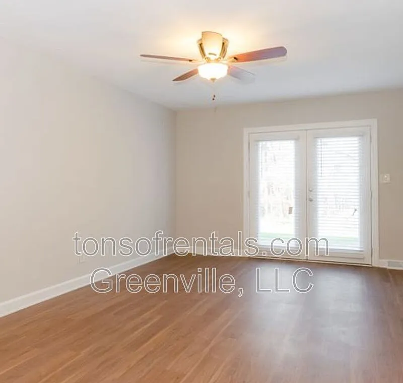 2 bed, 1.5 bath, 1200 sqft, $1,145 — Photo 2