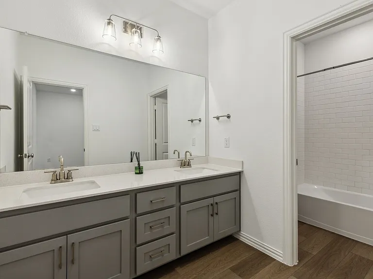 1276 Daybreak Dr — Photo 25