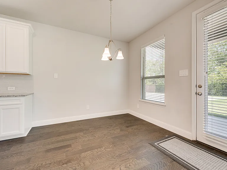 306 Duxbury Ct — Photo 11