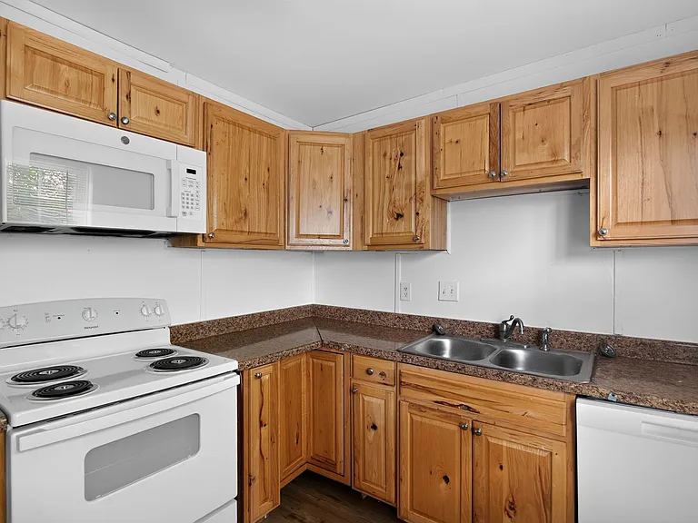 817 Bellows Ave — Photo 8