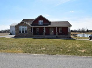 5826 Hollopeter Rd, Leo, IN 46765