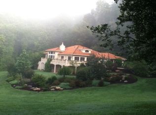 12 Walnut Ln, Fletcher, NC 28732