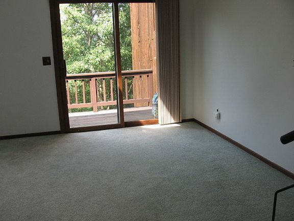 2nd image of 4 Sugar Bowl Ct Unit 10