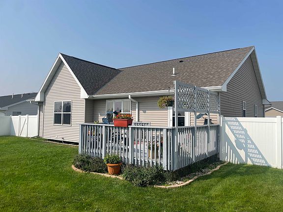 2nd image of 215 N Park Dr.