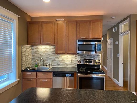 4th image of 3333 Salena St