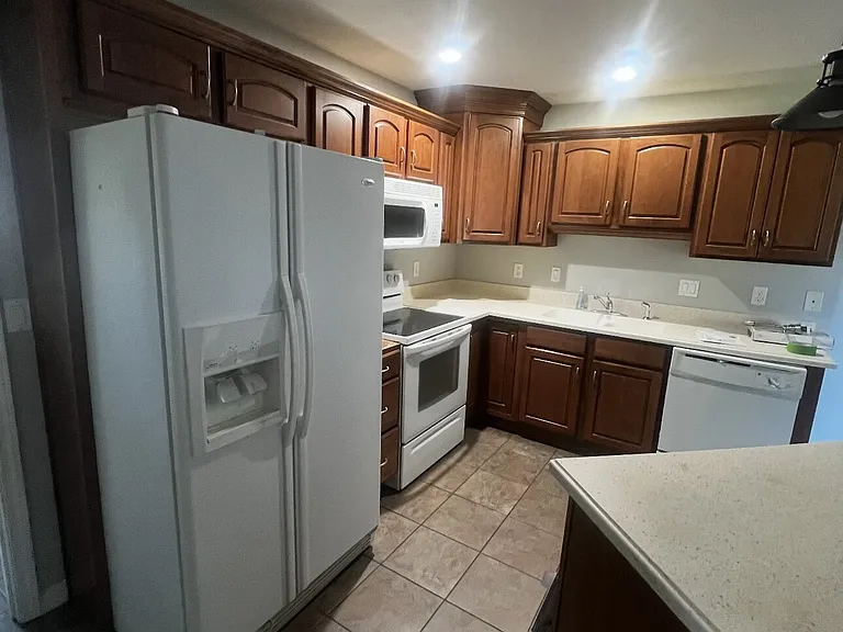 366 Oak Brook Estates Ln — Photo 13