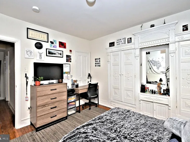 1525 Fontain St — Photo 8