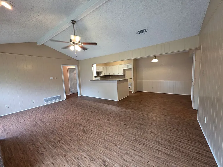 4724 Berridge Ln — Photo 4