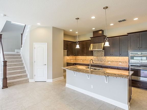 The Snelling - Kitchen